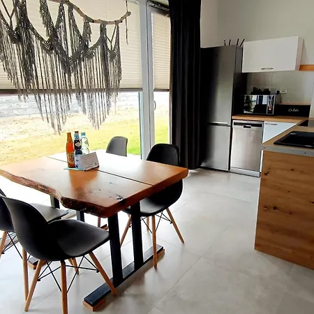 Pod Brzozami Sloneczne أوسترونيه مورسكية