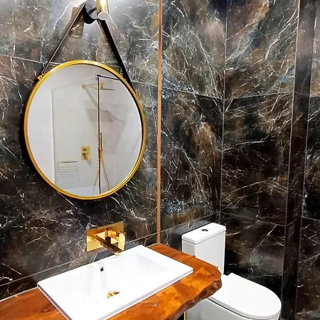 Pod Brzozami Sloneczne أوسترونيه مورسكية