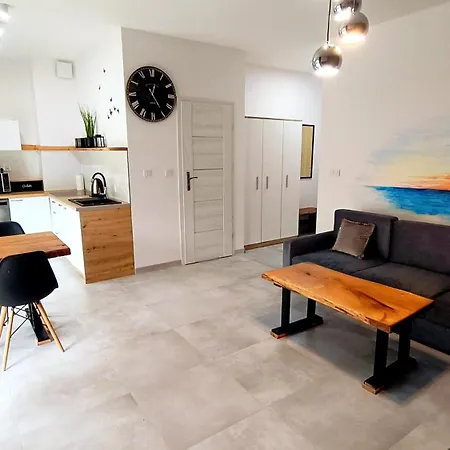 Pod Brzozami Sloneczne أوسترونيه مورسكية